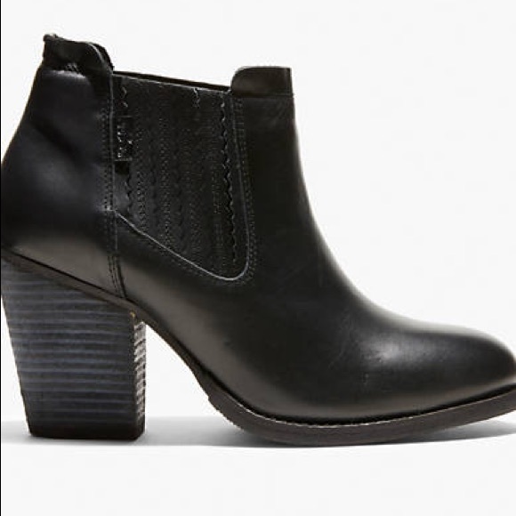 Levi’s Ankle Leather Boots - Picture 1 of 5